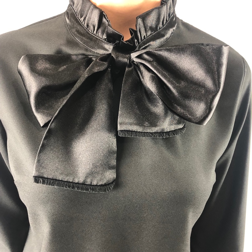 Stunning Black Pussybow Long sleeve blouse